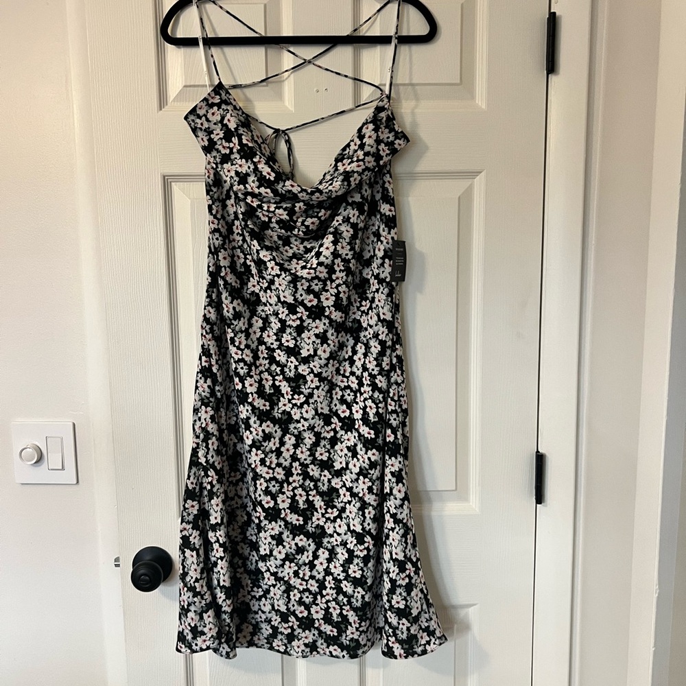 Lulu's Black and White Floral Backless Dress